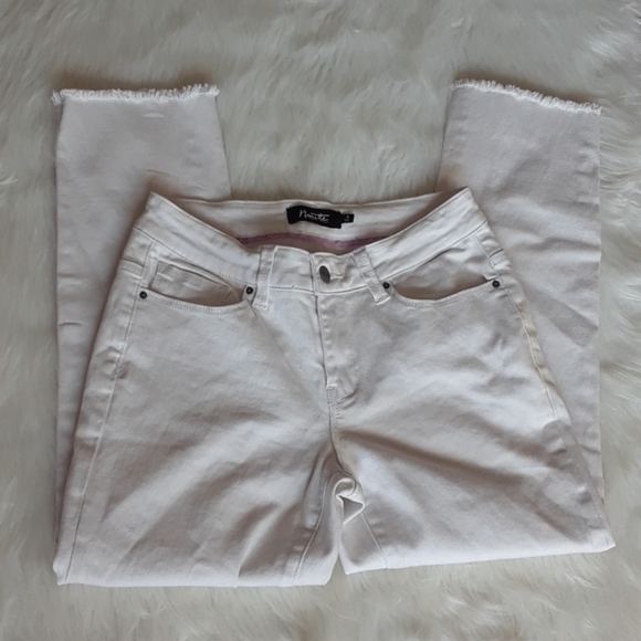 TAKE 1/2 OFF Nanette Lepore Floral Straight Jeans - Picture 8 of 14